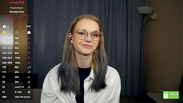 ToyaPletz webcam stripchat model stream image