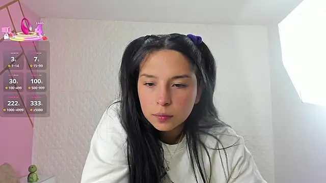 Small_naughty_ webcam