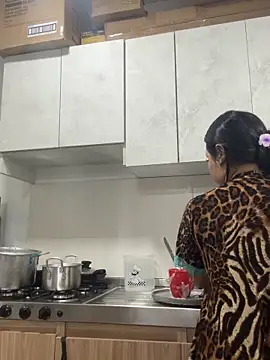 Pretty_Isadora webcam