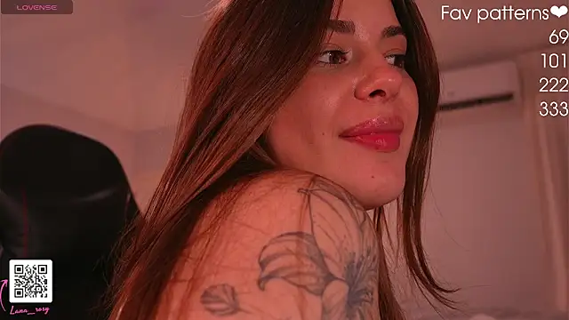 lana_rosy webcam