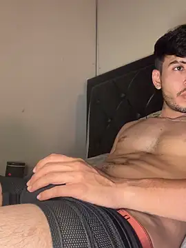 MalekThick webcam
