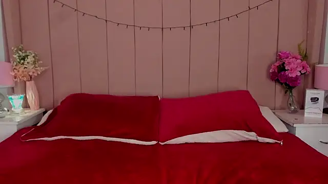 MollyBigBoobs12 webcam