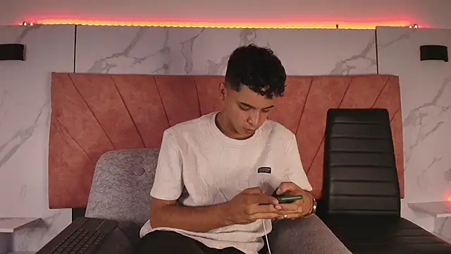 HellAndDante_ webcam