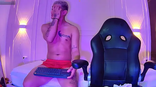 dante_and_kiara webcam