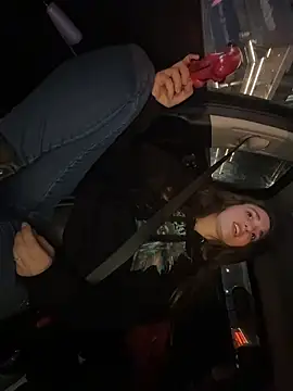 secretknight_Mrmask webcam