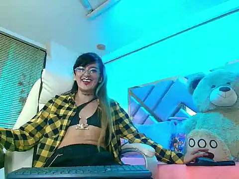 Dark_Dominika webcam