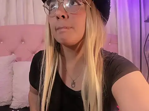 PandoraCherry_ webcam