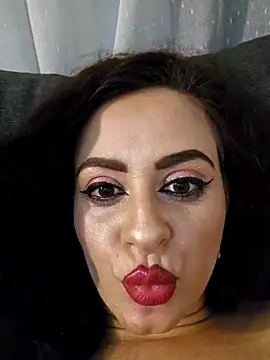 QueensInspireKings webcam