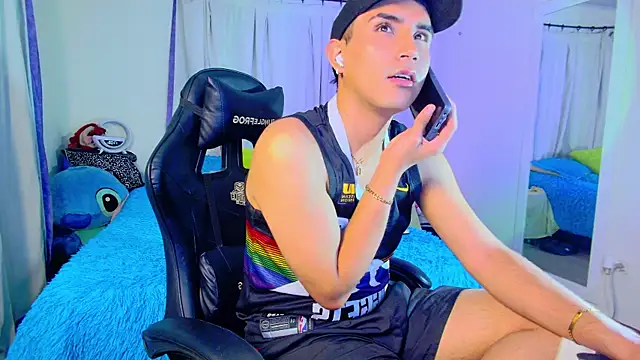 chris_maddox - Chris_Maddox's free webcam - UK Sex Cams