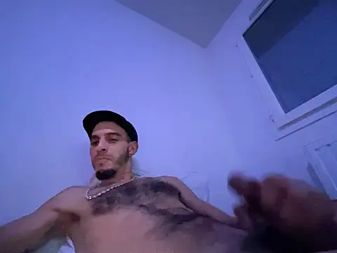 rebeu31313 (Ask my age) - Just want to have fun 😜😈🍆🍆💦💦💦