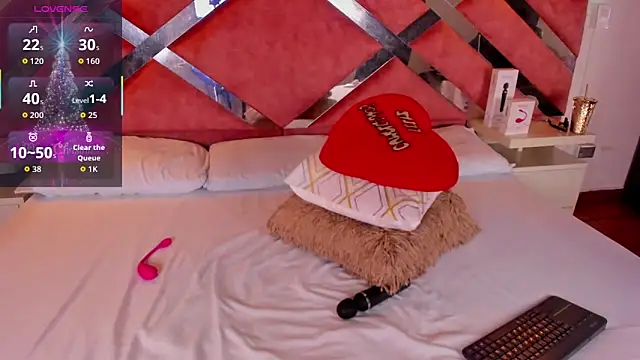 lily_queen30 (F milf) - 😈☔Rub me the pusyy with your cock☔😈