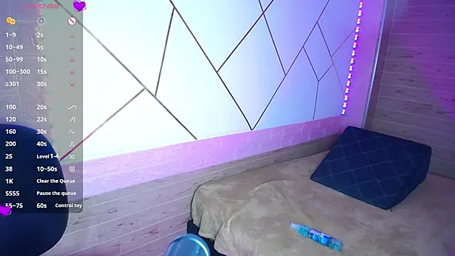 emma_petit07 - Emma_petit07's free webcam - UK Sex Cams