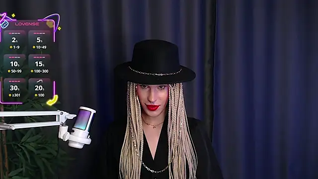 cassie_bae (T teen) - tease tits