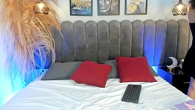 tracy_lee_ (Ask my age) - mamada with saliva 💦