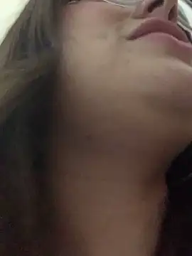 Webcam Model (Scarletts_Boobs) is live