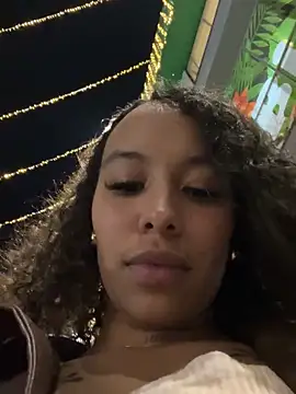 marieleon (G young) - I'll show you my tits in public