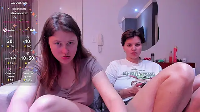 Tenderly_Couple webcam