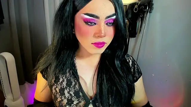 DominaAurumXXX webcam