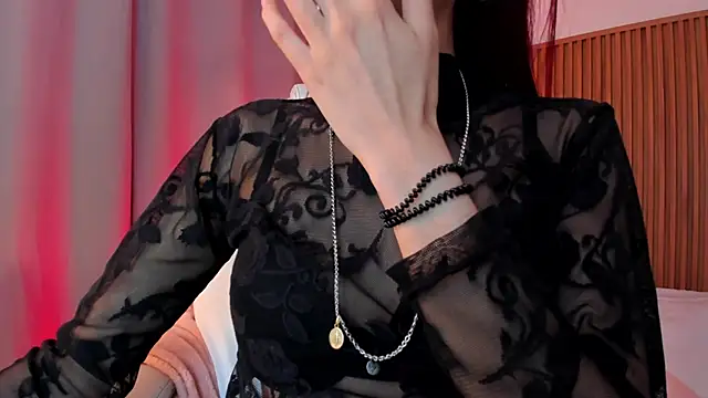 Sophie Cherry (Sophiecherry_)