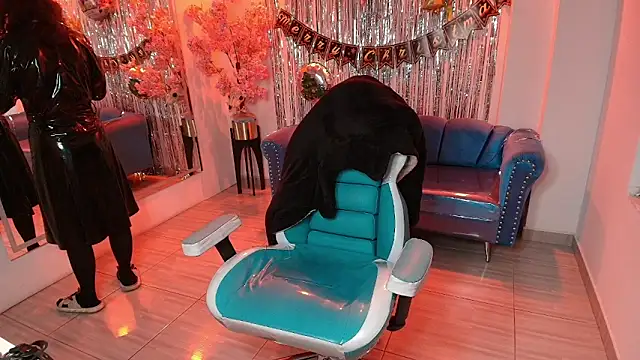 infernus_vana666 (F teen) - show tattoos