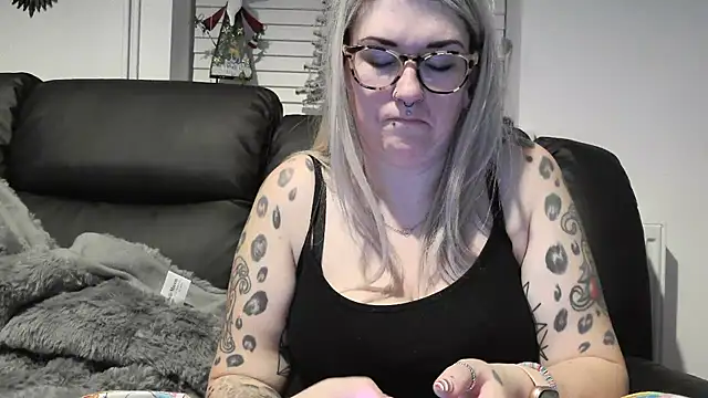 Sizzling_Indie36 webcam