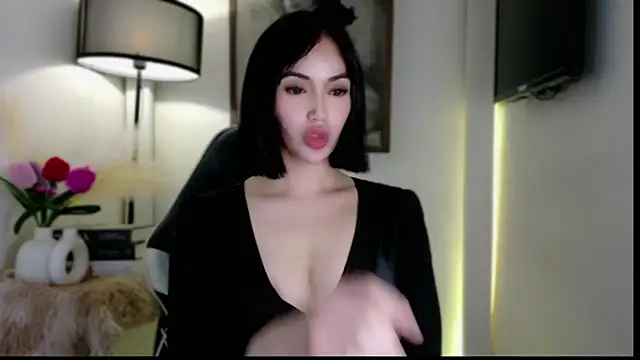 Anna_HollyDoll webcam