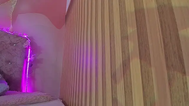 Malory__Jones webcam