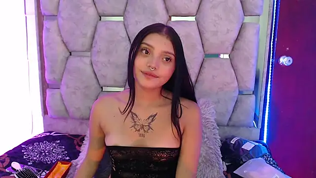 AnalyMilles webcam stripchat model stream image