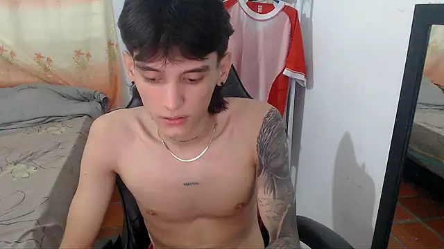 stiwar_cute - Stiwar_cute's free webcam - UK Sex Cams