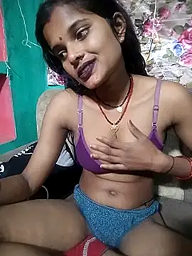 Webcam Model (Maya_bhoji)  is live.Free join now!