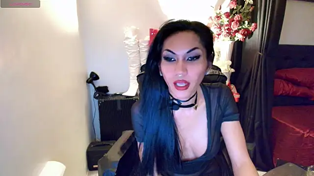 JadeScarlet_LoveLace