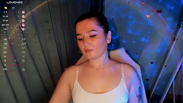 on line chat Lei White