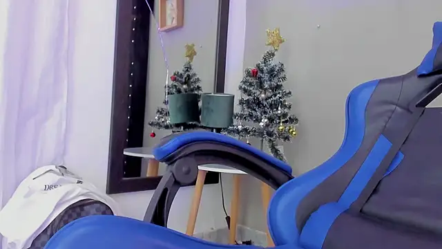 upskirt webcam Mathewboy1