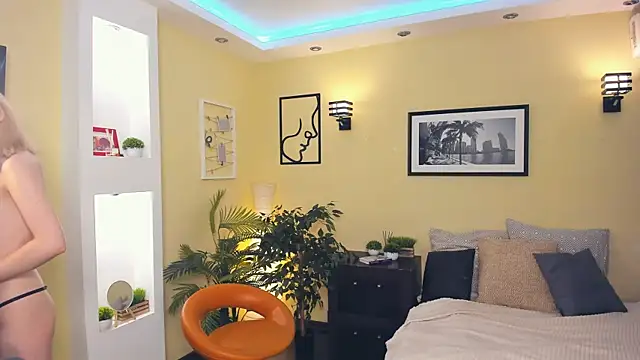 exposed_lizzy webcam