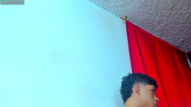 Extreme_Team8 webcam