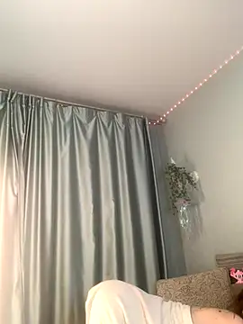 FannyRay live cam screenshot female on Hacty – Hot Adult Clips & Live Cams