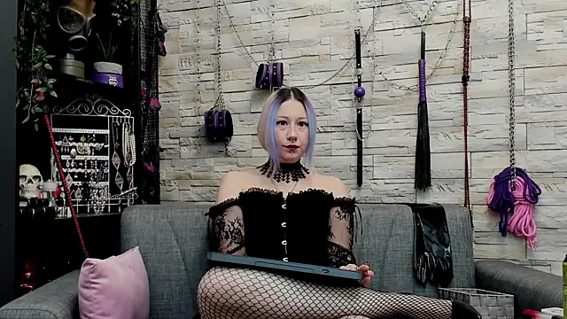 CruelMistress webcam