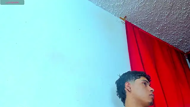 Extreme_Team8 webcam