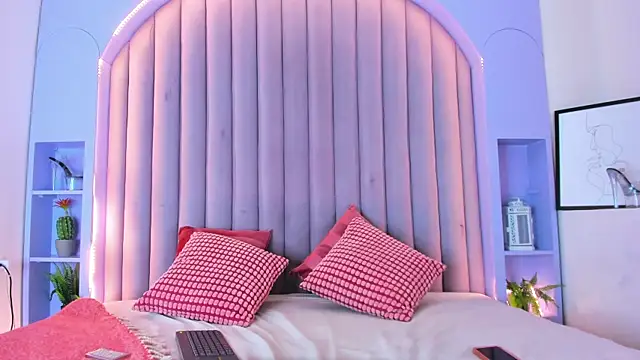 chaneladamss_ - ChanelAdamss_'s free webcam - UK Sex Cams