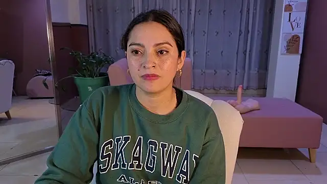 sweet_ahinara webcam