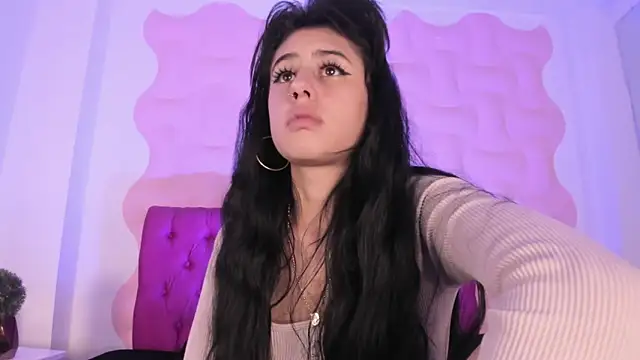 nude striptease Natasha Nassty 