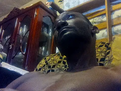 LookingLover34 webcam