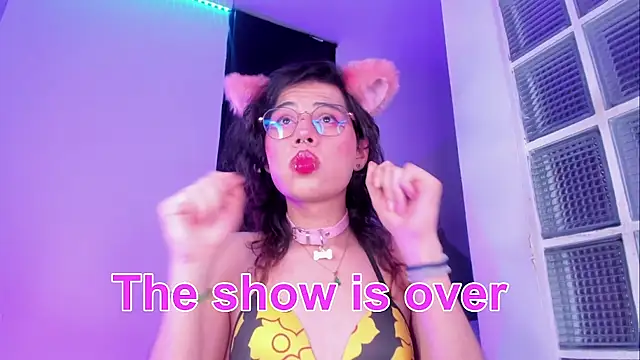 Sweet-SharoKitty webcam