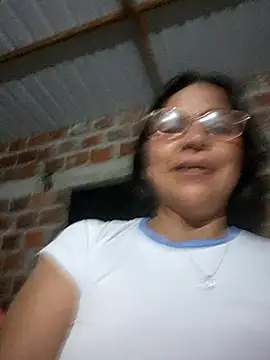 Lucerito-Hot webcam