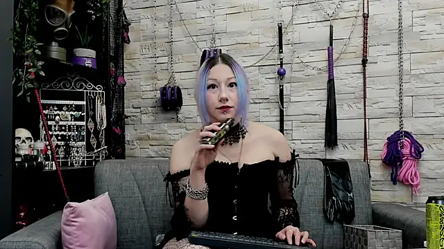 CruelMistress webcam