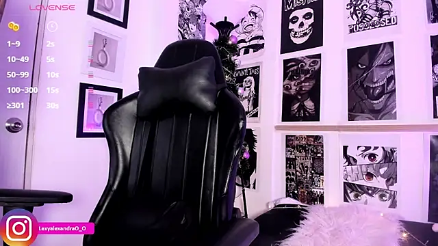 lexyjoycce (F teen) - Pussy Fuck & Squirt Tease!