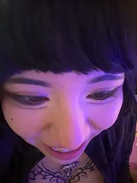 kitty_yukimura (F teen) - ride pillow