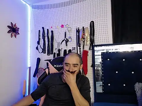 Aron_and_Queen_Annie webcam