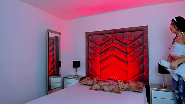 VanessaParis__ webcam