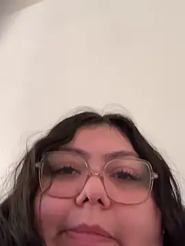 buttercreambbw webcam